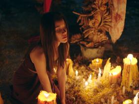 那个卖阴牌的空姐,最终被反噬...