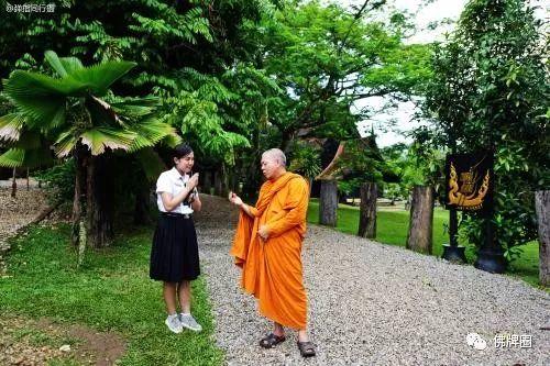 泰国导游说我住的酒店有脏东西,但我当时并没有细想...【泰国佛牌】 泰国导游说我住的酒店有脏东西,但我当时并没有细想...【泰国佛牌】