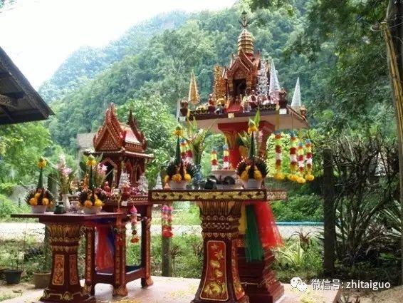 文化 | 泰国人家门口那个小神龛,到底是什么来路?【泰国佛牌】 文化 | 泰国人家门口那个小神龛,到底是什么来路?【泰国佛牌】