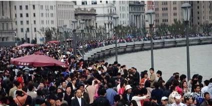 国庆放假啦！ 小成和朋友们分享一则故事【泰国佛牌】