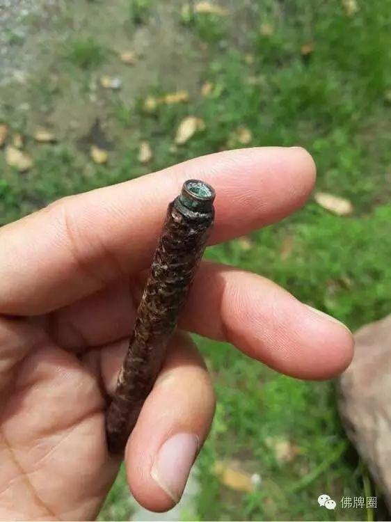 【补发】转播拆一个老符管(塔固)看看【泰国佛牌】 【补发】转播拆一个老符管(塔固)看看-图片3