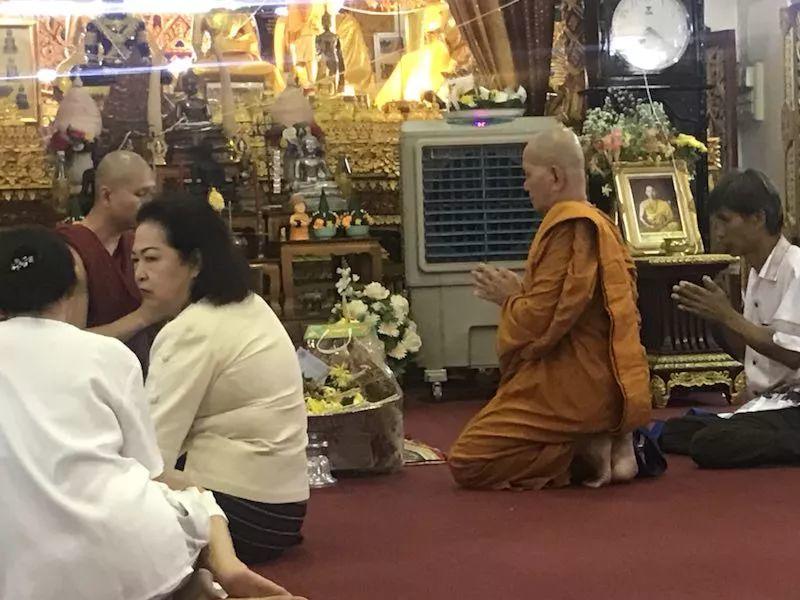 【活动现场】古巴悟师父--转运改运蜡烛+拉胡蜡烛4月活动实况【泰国佛牌】 【活动现场】古巴悟师父–转运改运蜡烛+拉胡蜡烛4月活动实况-图片2