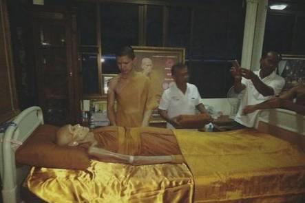 龙婆爽高僧86岁圆寂【泰国佛牌】 龙婆爽高僧86岁圆寂【泰国佛牌】