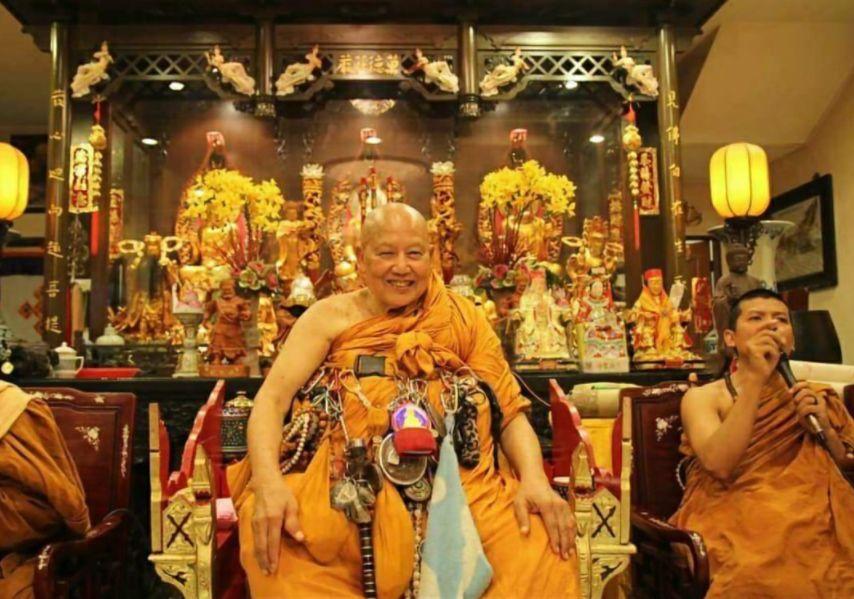 【佛牌道】问答--佛牌是不是只能请一尊呢?【泰国佛牌】 【佛牌道】问答–佛牌是不是只能请一尊呢?-图片3