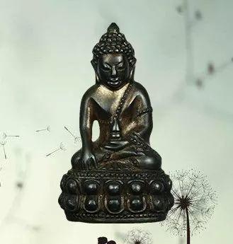 龙婆卡贤师父排名第一的药师佛【泰国佛牌】 龙婆卡贤师父排名第一的药师佛【泰国佛牌】