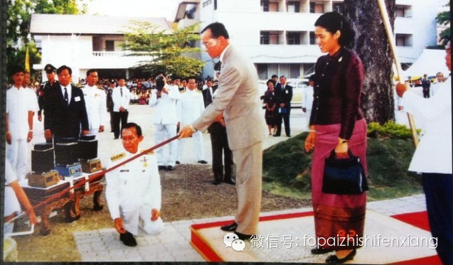 驳--极度危险的泰国“佛牌”,与鬼做了交易【泰国佛牌】 驳--极度危险的泰国“佛牌”,与鬼做了交易【泰国佛牌】