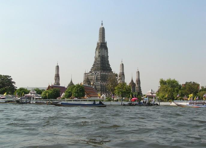 泰国佛寺介绍:最大的大乘舍利式塔——黎明寺【泰国佛牌】 泰国佛寺介绍:最大的大乘舍利式塔——黎明寺-图片1