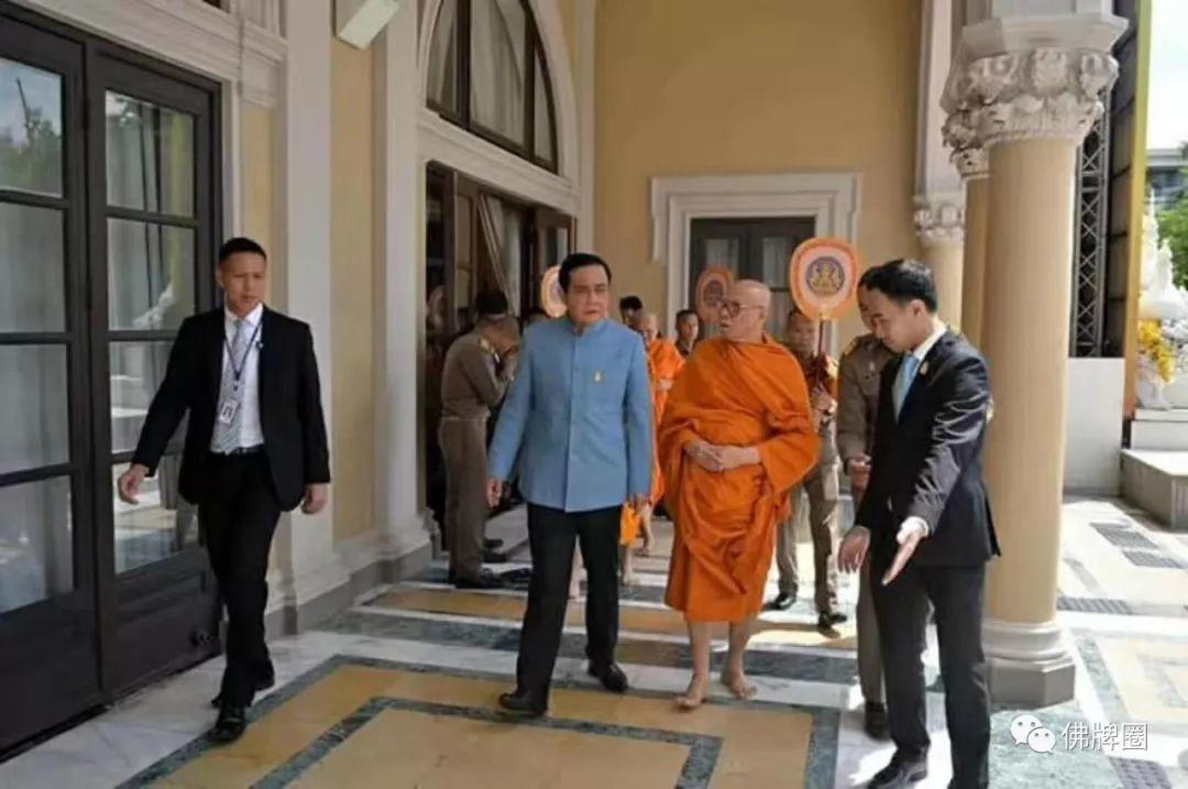 巴育：佛牌在手，不惧诅咒！【泰国佛牌】