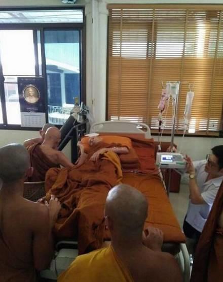 龙婆爽高僧86岁圆寂【泰国佛牌】 龙婆爽高僧86岁圆寂【泰国佛牌】