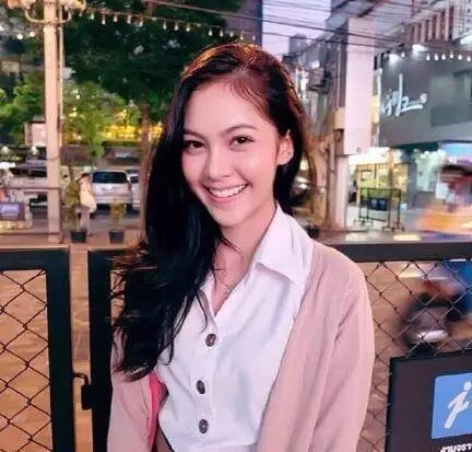 泰国出了个女版陈伟霆,像到佛爷本人都出来回应了!【泰国佛牌】 泰国出了个女版陈伟霆,像到佛爷本人都出来回应了!【泰国佛牌】