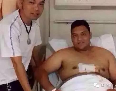 平日里随身佩戴的佛牌 关键时刻挡住子弹救他一命-图片1