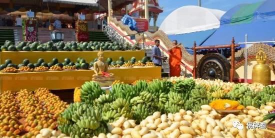 泰国寺庙里那些千奇百怪的还愿方式!【泰国佛牌】 泰国寺庙里那些千奇百怪的还愿方式!-图片7