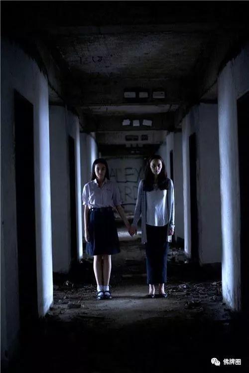 ▶曼谷猛鬼大楼,恐怖片《尸约》拍摄地,演员人人带佛牌!【泰国佛牌】 ▶曼谷猛鬼大楼,恐怖片《尸约》拍摄地,演员人人带佛牌!【泰国佛牌】