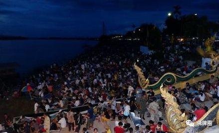 泰国至今未解奇观，蛇神娜迦吐珠现象！【泰国佛牌】