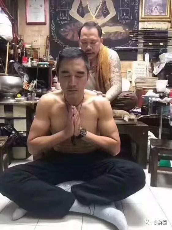 “我纹身、刺符、戴佛牌,但我是个好演员。”聊聊电影中那些不易察觉的细节!【泰国佛牌】 “我纹身、刺符、戴佛牌,但我是个好演员。”聊聊电影中那些不易察觉的细节!-图片2