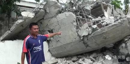 春武里佛教协会冥想中心大佛被雷劈损毁