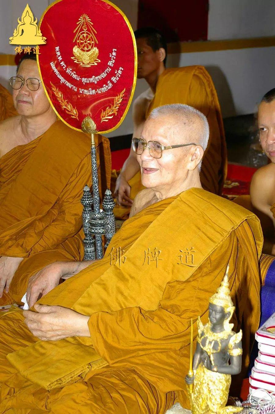 【功德活动】--帮助森林派师父--龙婆通波哇寺庙 建造“大型立尊像”【泰国佛牌】 【功德活动】–帮助森林派师父–龙婆通波哇寺庙 建造“大型立尊像”-图片4