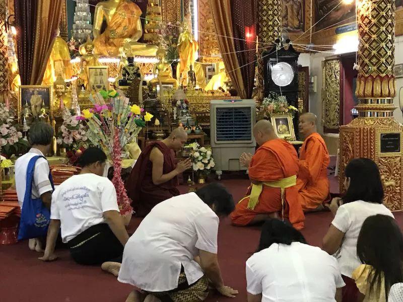 【活动现场】古巴悟师父--转运改运蜡烛+拉胡蜡烛4月活动实况【泰国佛牌】 【活动现场】古巴悟师父–转运改运蜡烛+拉胡蜡烛4月活动实况-图片3