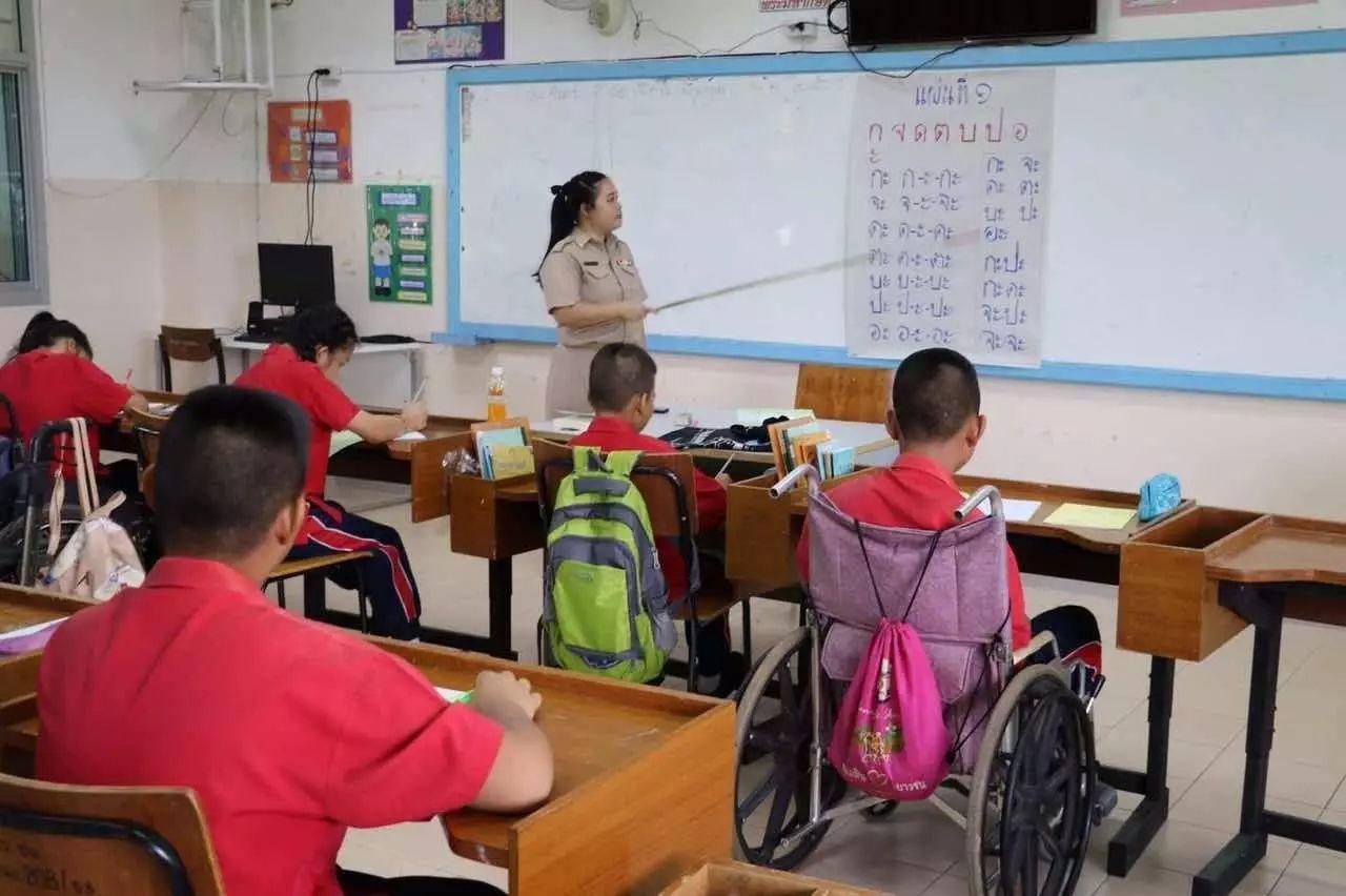 【1月功德活动】新的一年,我们一起从善行出发吧!【泰国佛牌】 【1月功德活动】新的一年,我们一起从善行出发吧!-图片3