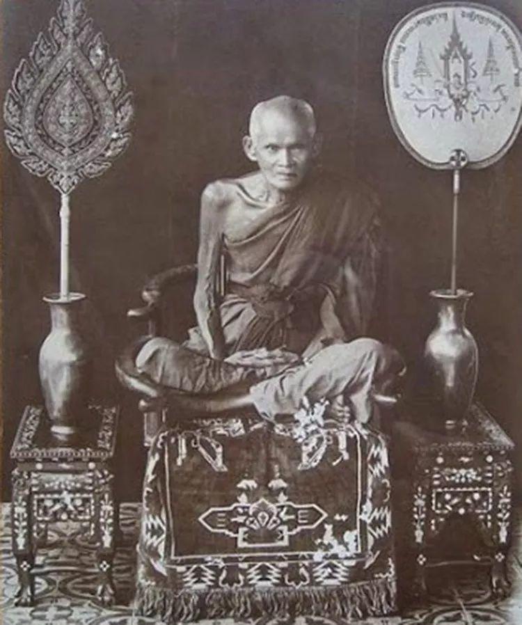 龙婆boon 百年老牌 光辉佛【泰国佛牌】