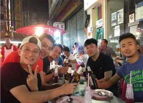 连续六年拜四面神?厉害了我的维嘉哥!【泰国佛牌】 连续六年拜四面神?厉害了我的维嘉哥!-图片1