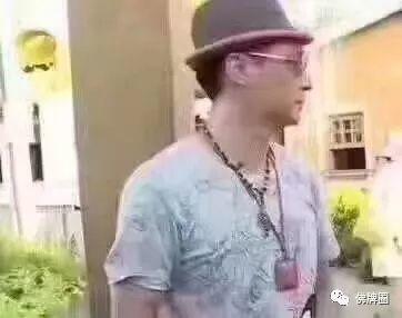 将头发梳成大人模样 穿上一身帅气西装 这样戴佛牌一定比想象美! 未成年人可以这么戴佛牌~【泰国佛牌】 将头发梳成大人模样 穿上一身帅气西装 这样戴佛牌一定比想象美! 未成年人可以这么戴佛牌~-图片4