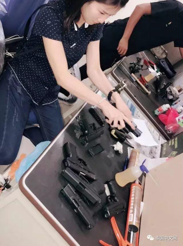 超美女警颜值爆表，网友：“好想被她们搜身”！【泰国佛牌】