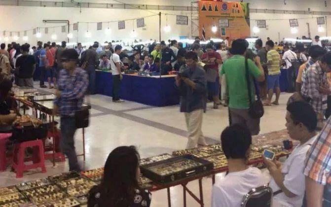 泰国佛牌比赛中鉴别佛牌的真假流程【泰国佛牌】 泰国佛牌比赛中鉴别佛牌的真假流程-图片3