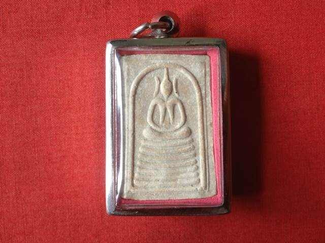 当世圣僧龙婆噶龙一期仙鹤崇迪【泰国佛牌】 当世圣僧龙婆噶龙一期仙鹤崇迪-图片1