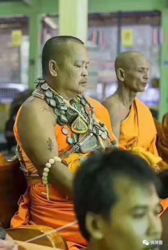 搞学术or修法术？聊聊泰国僧人的不同种类与能力方向！-图片1