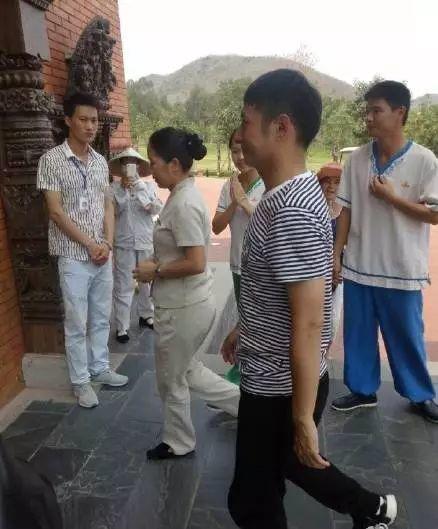 连续六年拜四面神？厉害了我的维嘉哥！-图片2