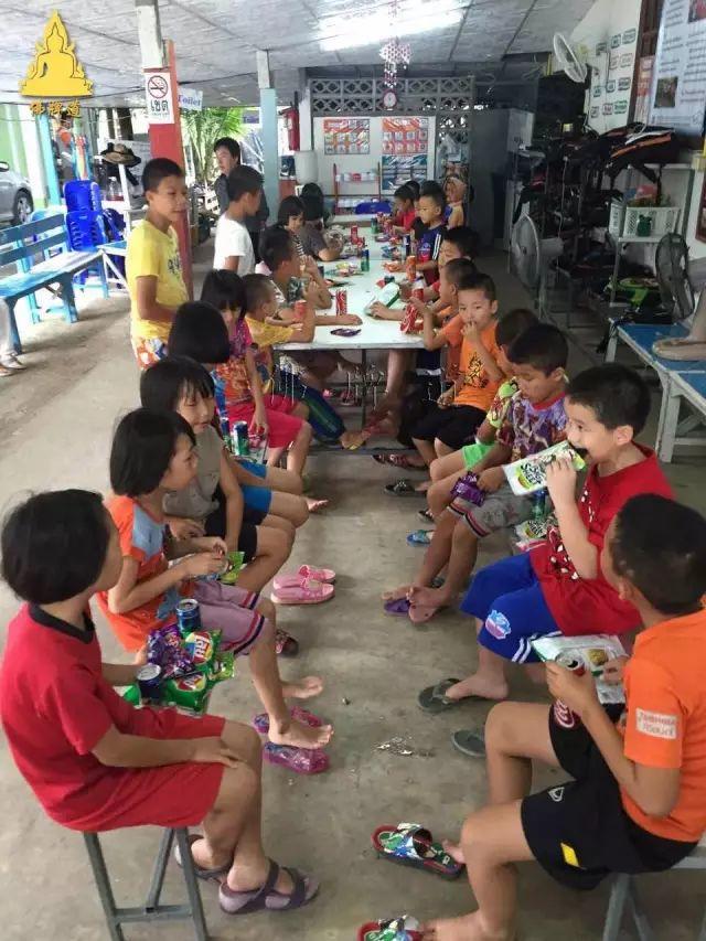 【活动现场】2016年09月25日捐助孤儿院实况【泰国佛牌】 【活动现场】2016年09月25日捐助孤儿院实况-图片19