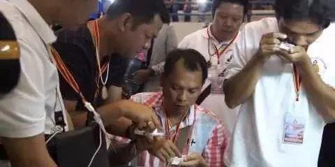 泰国佛牌比赛中鉴别佛牌的真假流程【泰国佛牌】 泰国佛牌比赛中鉴别佛牌的真假流程-图片4