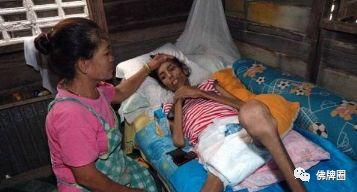 泰国网红深夜去废弃学校直播,现场灵异不断,回家时发生意外!【泰国佛牌】 泰国网红深夜去废弃学校直播,现场灵异不断,回家时发生意外!-图片9