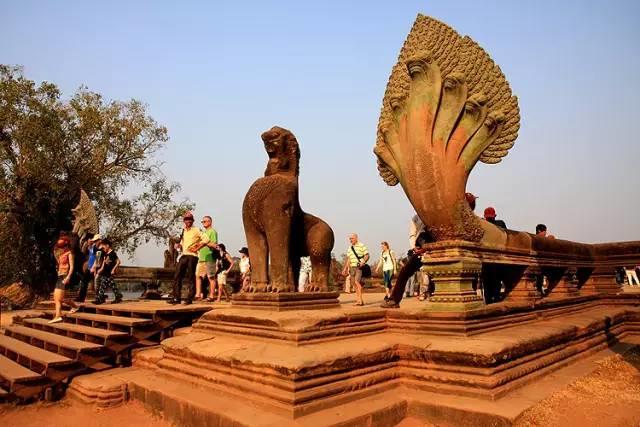 BBC纪实:佛教世界七大胜地【泰国佛牌】 BBC纪实:佛教世界七大胜地-图片6