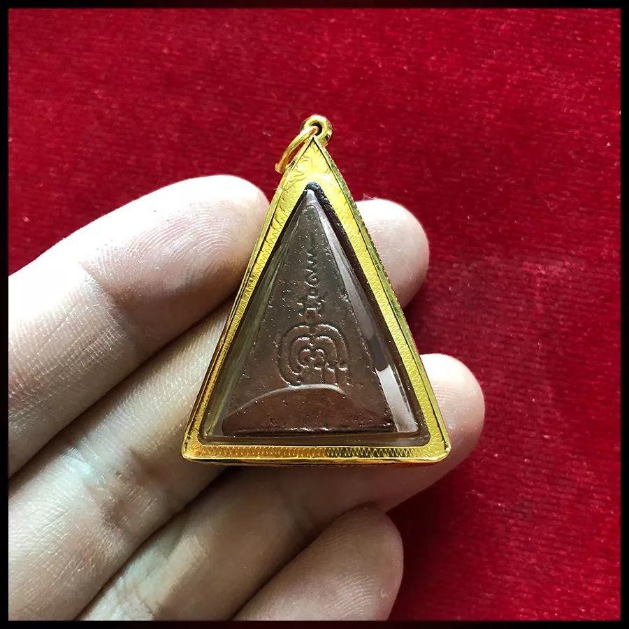 龙婆培 2506 第一期南帕亚 女王佛【泰国佛牌】 龙婆培 2506 第一期南帕亚 女王佛-图片4