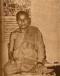 认识一下真正的泰国阿赞师傅“帕阿赞”【泰国佛牌】