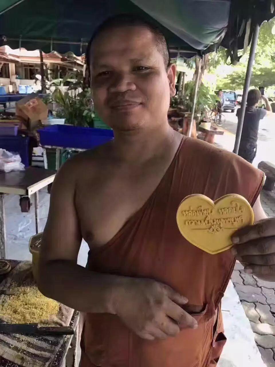 2017年守夏节西里塔寺大型蜡烛祈福法会【泰国佛牌】 2017年守夏节西里塔寺大型蜡烛祈福法会-图片6