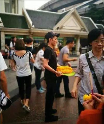 连续六年拜四面神？厉害了我的维嘉哥！-图片2