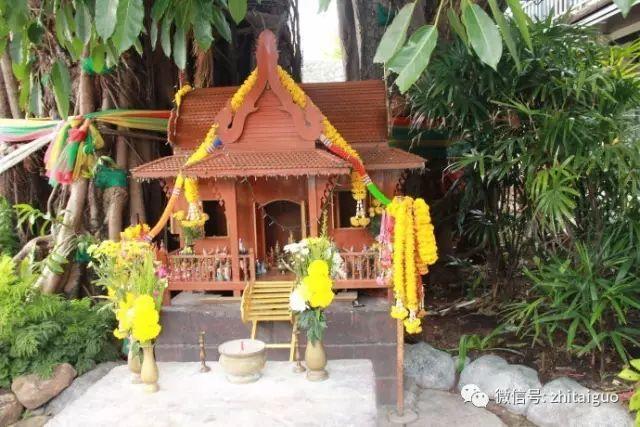 文化 | 泰国人家门口那个小神龛,到底是什么来路?【泰国佛牌】 文化 | 泰国人家门口那个小神龛,到底是什么来路?【泰国佛牌】