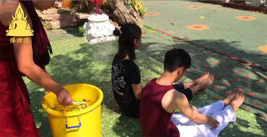 佛牌道40: 泰国正统的“洗圣水”法事(พิธีอาบน้ำมนต์)-图片14