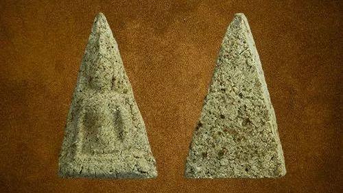 “女王佛”南帕亚【泰国佛牌】 “女王佛”南帕亚【泰国佛牌】