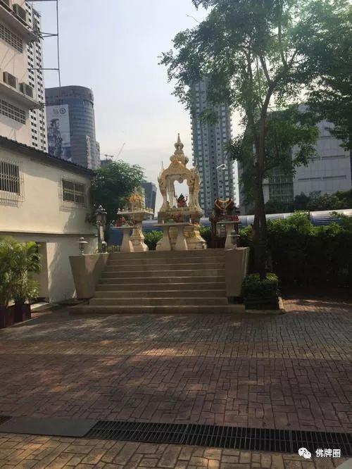 泰国住酒店时我按规矩敲了3下门，但还是遭遇了灵异事件…-图片1