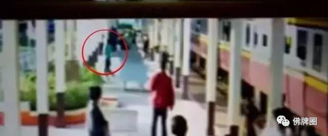 泰国火车站路人诡异卧轨,真相令人毛骨悚然!【泰国佛牌】 泰国火车站路人诡异卧轨,真相令人毛骨悚然!-图片5