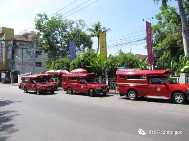 现场测试!!清迈特色红车对外国人、泰国人和本地人要价一样吗?【泰国佛牌】 现场测试!!清迈特色红车对外国人、泰国人和本地人要价一样吗?【泰国佛牌】