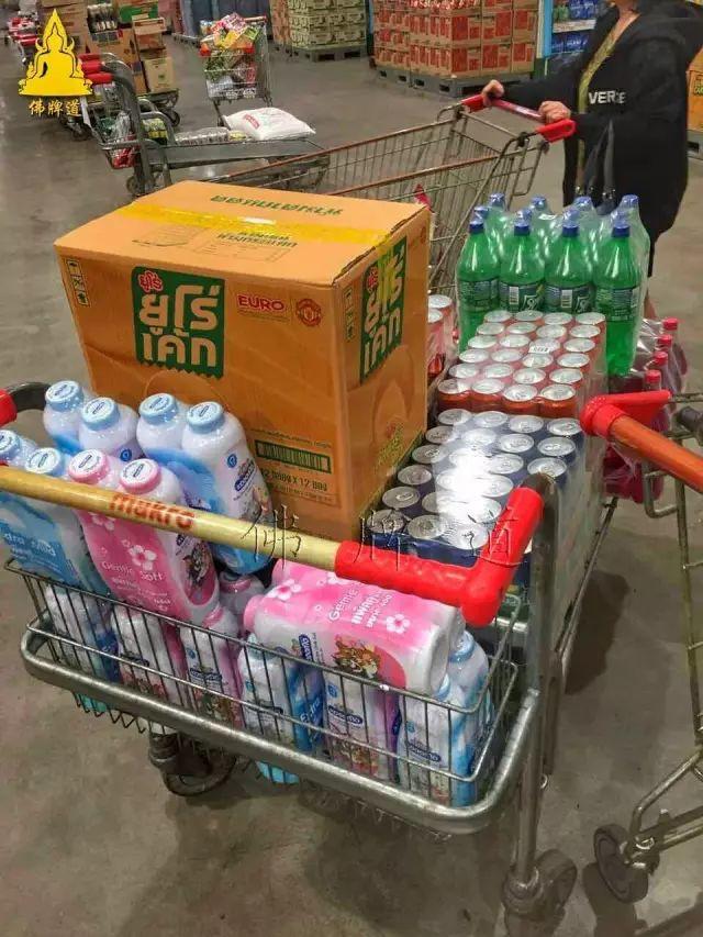 【活动现场】2016年09月25日捐助孤儿院实况【泰国佛牌】 【活动现场】2016年09月25日捐助孤儿院实况-图片6