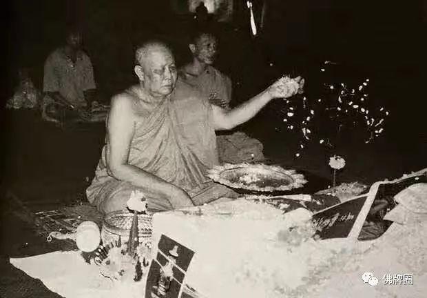 老佛牌破损了会不会影响功效?聊聊新佛牌与老佛牌的根本区别!【泰国佛牌】 老佛牌破损了会不会影响功效?聊聊新佛牌与老佛牌的根本区别!-图片4