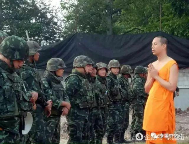 泰国最大佛寺跟军政府斗智斗勇，和尚绝食抗议-图片10