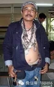 这样戴佛牌气场2米8!【泰国佛牌】 这样戴佛牌气场2米8!【泰国佛牌】