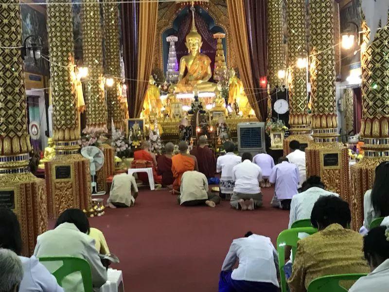 【活动现场】古巴悟师父--转运改运蜡烛+拉胡蜡烛4月活动实况【泰国佛牌】 【活动现场】古巴悟师父–转运改运蜡烛+拉胡蜡烛4月活动实况-图片6